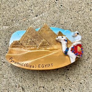 ☆新品☆【エジプト】ギザのピラミッド 石盤マグネット　お土産 コレクション　egypt Giza pyramid