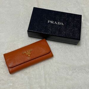 【10-47】 箱付き！PRADA プラダ ロゴプレート サフィアーノ レザー 本革 6連キーケース 綺麗め 良品 オレンジ かわいい 綺麗色 レディース