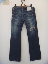 ●◇【Ｖｅｎｃｅ　Ｊｅａｎｓ】　デニム　ジーンズ　ダメージ加工　スタッズ　　　ウエスト；６７_画像2