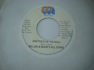 ■ 輸入ジャマイカ盤 シングルEP 　BIG JOE & MUDIE'S SLL STARS / DRIFTER'S ON THE BALL VERSION １９７６年 ◇r50420