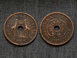 【南アフリカ】 1/2 ハーフペニー 1957年 ローデシア & ニヤサランド キリン　クラウン 銅貨　Half Penny