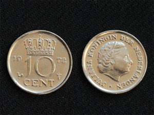 【オランダ】 10セント 1972年 ユリアナ女王 ニッケル貨　cent