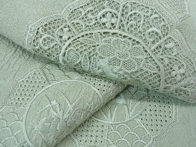 新品本物 鏡裏花文様 極上の色無地☆裏葉柳色 汕頭刺繍 鏡裏花文様 一