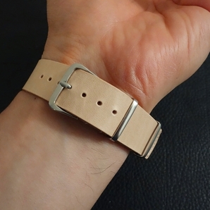 ◆Leather NATO G10Strap◆高品質国産本牛革カーフヌメ革 20mm カスタムオーダー(バックルカラー) NATURAL 受注生産 日本製 腕時計ベルトの画像8