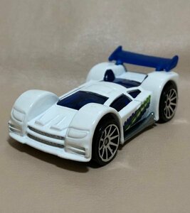 ホットウィール　Beast Bash Mid Drift white　2008　ミニカー　Hot Wheels　同梱可 (Egrn_dmo)