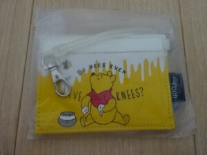 ディズニー くまのプーさん コイル ストラップ 付き パスケース 定期入れ カードケース ICカード ケース Disney Winnie the Pooh