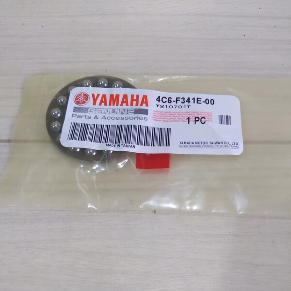 c494 ヤマハ純正 4C6-F341E-00 リテーナーボールベアリング ステムベアリング 未使用 送料込み
