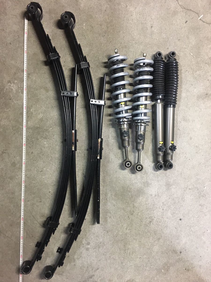 ニッサン・638 ハイラックス GUN125 MOTE フロント・リア ショック 車