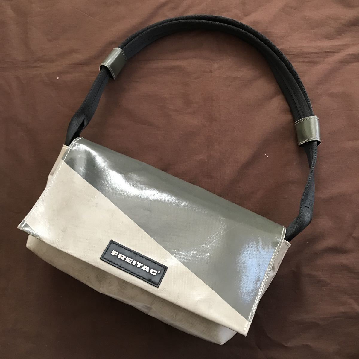 ヤフオク! -「フライターグ freitag ローラ」(ファッション) の落札