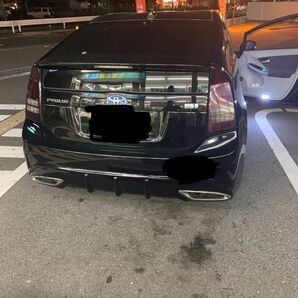 30プリウス テールランプ