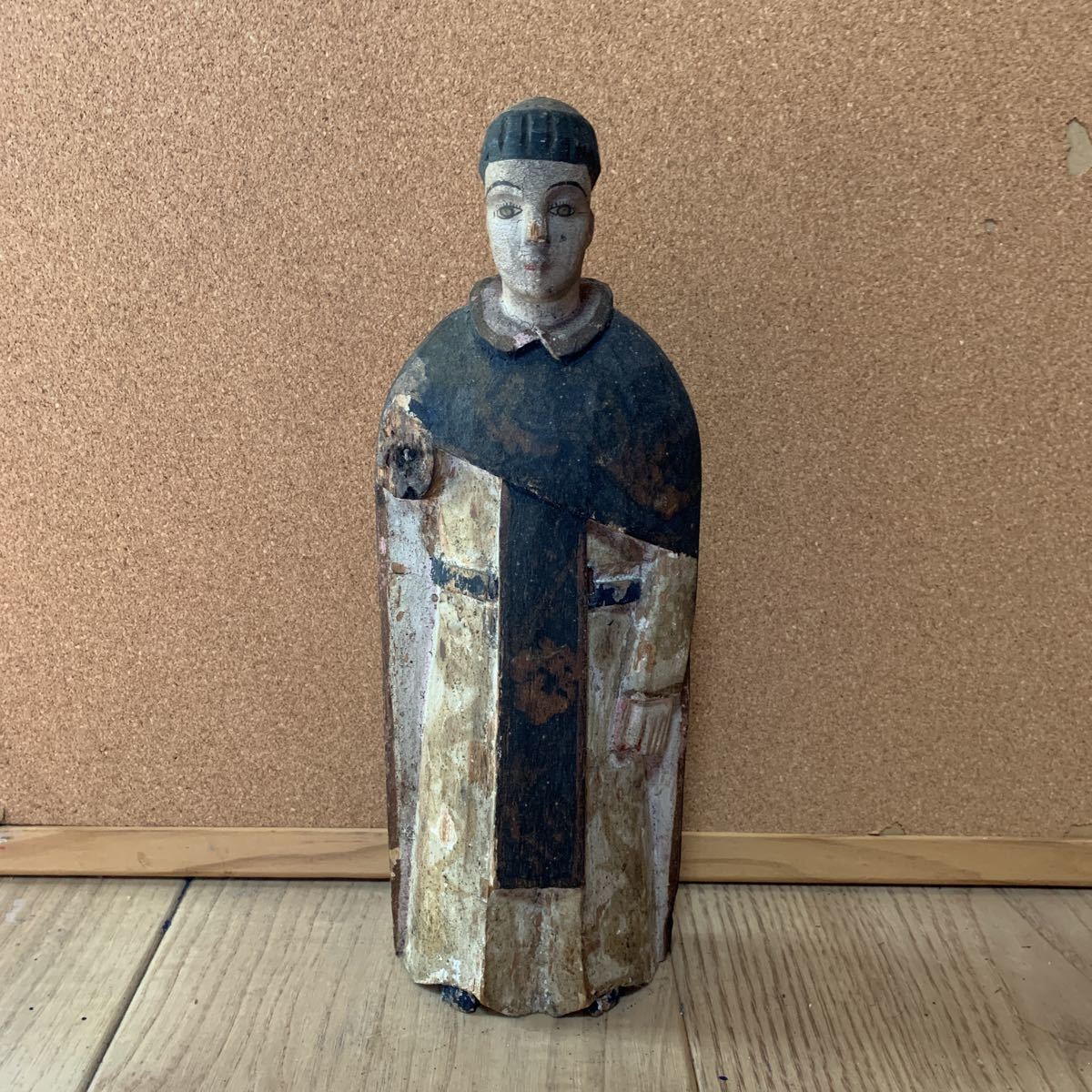 ヤフオク! -「木彫り 像」(西洋彫刻) (彫刻、オブジェ)の落札相場