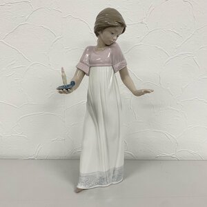 【80】【併売】 LLADRO リヤドロ ろうそくを持った少女 高さ２６ｃｍ スペイン 美品 箱なし フィギュソン 磁器人形