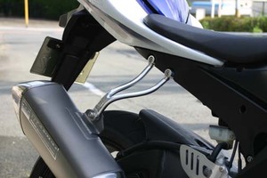 Suzuki 2005y'-2006y' GSX R1000 アルミ 軽量 マフラー ステー バフ仕上げ LBP ( Ladybird Parts )製