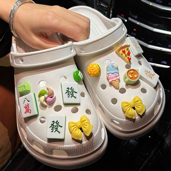 クロックス用ジビッツ セット(crocs靴含まれてない)①