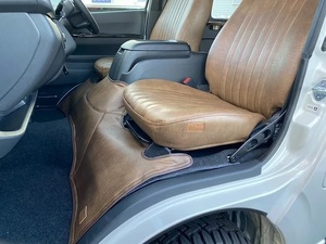 カズキオート ハイエース レジアスエース ダークプライム SGL アンティーク エンジンフードカバー 標準　レザー kazukiauto BUAN COMFY