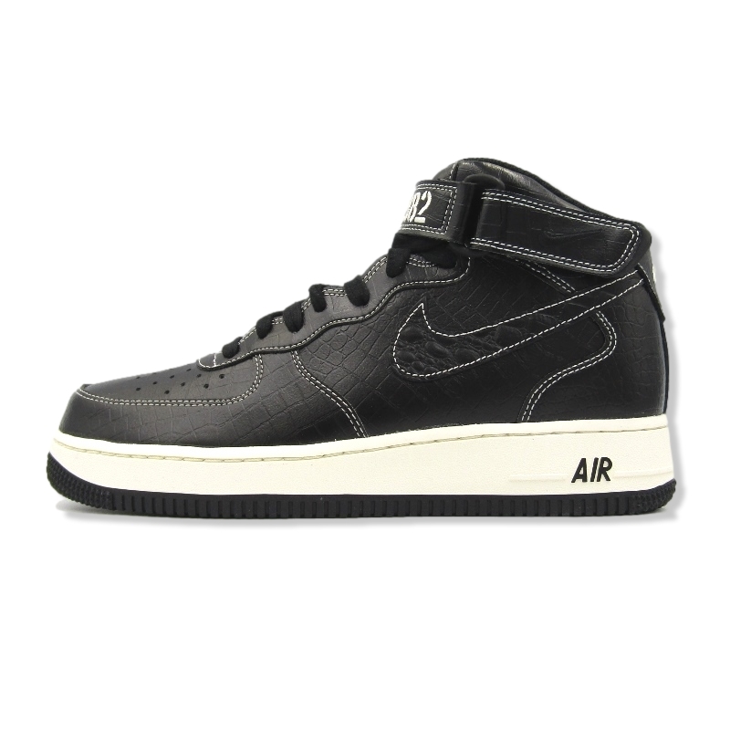 ヤフオク! -「nike air force 1 07 lv8 ナイキ エア フォース 1 lv8 黒