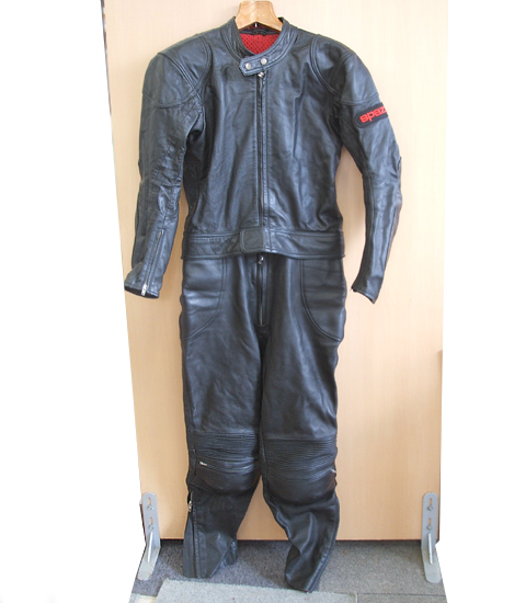 ヤフオク! -「ライダース」(革ツナギ) (バイクウエア、装備)の落札相場