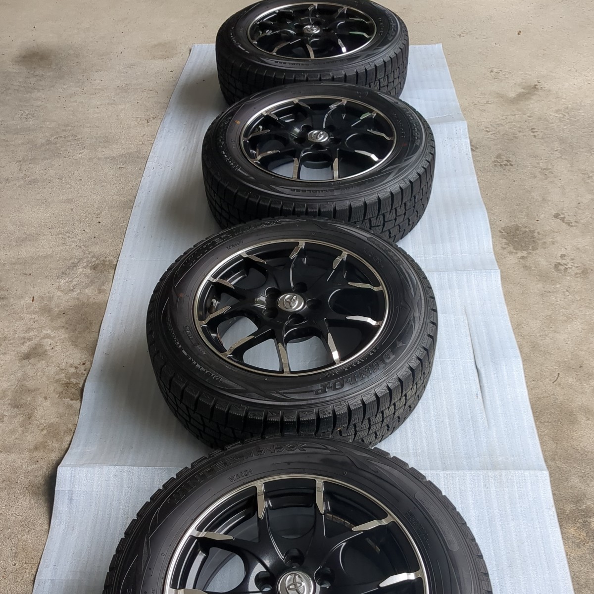 廉価販売中 新品スタッドレス付 ダンロップ 195/65R15 軽量 エンケイ 50プリウス