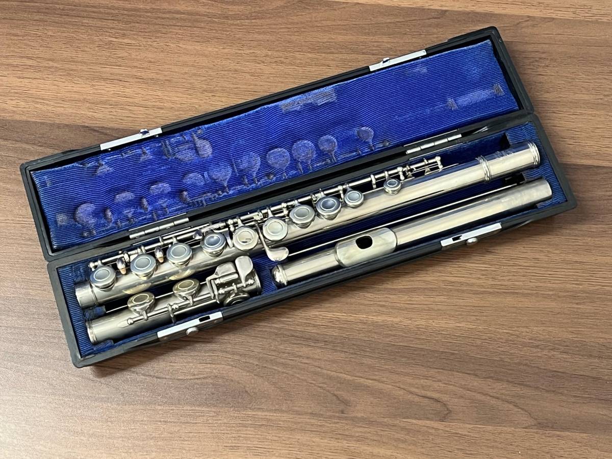 ヤフオク! - フルート(管楽器 楽器、器材)の中古品・新品・未使用品一覧