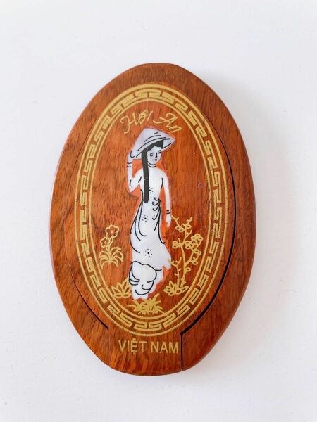【未使用】木製　ベトナム　ホイアン　ハンドミラー
