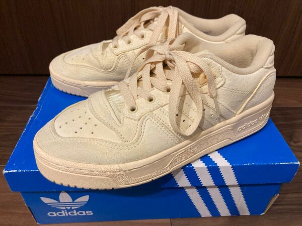 adidas 23cm RIVALRY LOW スニーカー アディダス