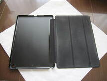 美品　ESR 　iPad Air 5 　ケース　第５世代　ブラック　角度調節可能　USED_画像2