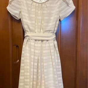 ★ パターンフィオナ ビジュー付きワンピース