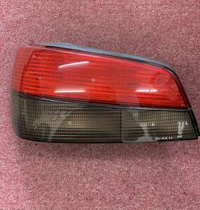  free shipping * Peugeot P21 tail light left Valeo 23 21 G2 control number 23425