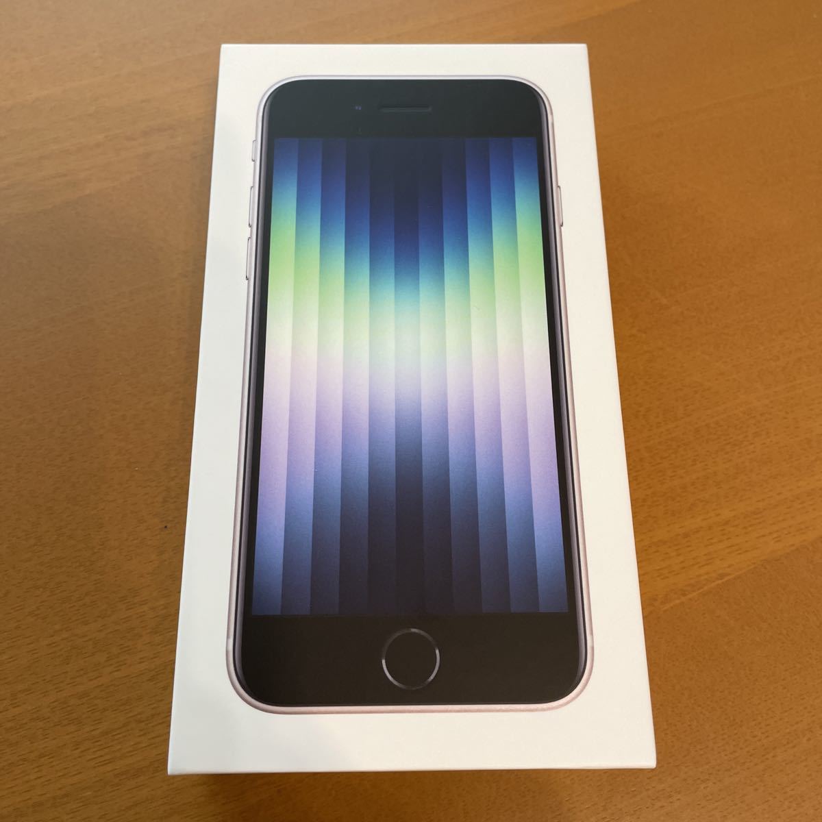 新品同様品 iPhone SE 第3世代 64 GB スターライト SIMフリーモデル 