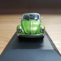 1/43 ミニチャンプス ミニカー/Volkswagen Beetle 1303 Cabriolet 1974 Viperngrun metallic/フォルクスワーゲン ビートル 1303 カブリオレ_画像2