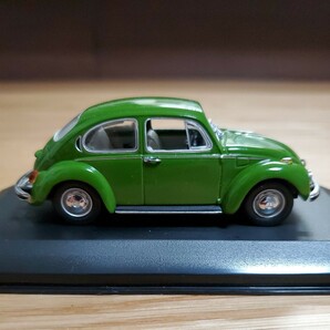 1/43 ミニチャンプス/Volkswagen Beetle 1302 Saloon 1970-72 Weidengrun/フォルクスワーゲン ビートル サルーン ウィローグリーンの画像3