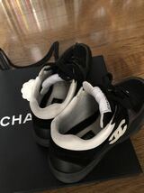 CHANEL スニーカー　異素材ミックス　42 シャネルのスニーカー　メンズ　NIKE型モデル　ブーツ　ロゴ　レディース_画像2