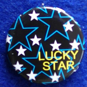 ラッキースター 缶バッジ ★ LUCKY STAR 【同梱】【海外発送】【即落】【条件付き送料無料】8042202