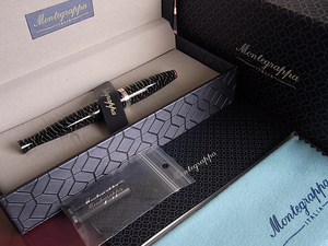 [MONTEGRAPPA] Montegrappa beauty book reti fountain pen 200ps.@ limitation B futoshi character prompt decision 