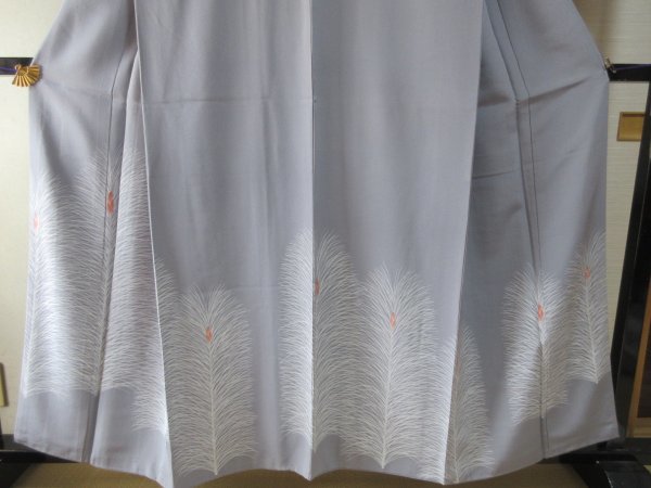 26259 colored tomesode lining♪ With three crests! Gray! Ginnezu Ginnezu! THE pine! Hand-painted! Good condition♪, fashion, women's kimono, kimono, Tomesode