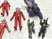 中古品　ウルトラマン　ソフビ　人形　年代物　アンティーク品　円谷プロ　まとめ売り　おもちゃ　2424_画像4