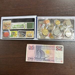 ★外貨コレクション　SINGAPORE　シンガポール　マレーシア　紙幣＋硬貨セット　切手ハンコあり※写真参照　ケース付き