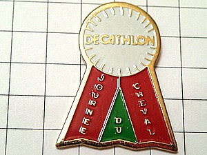  pin badge *tekato long horse racing. .* France limitation pin z* rare . Vintage thing pin bachi
