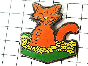 ピンバッジ・オレンジ色の猫◆フランス限定ピンズ◆レアなヴィンテージものピンバッチ