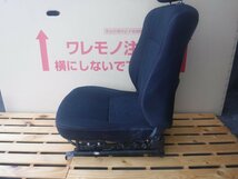 J111G テリオス キッド 右 フロント シート 17年式 J131G トリム BMS8 わりと美品 テリオスキッド 運転席 ドライバー 個人宅配達不可_画像5