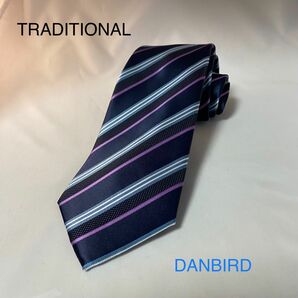 DANBIRD 綺麗なネィビーストライプ柄 ネクタイ　ビジネス　新社会人　入学式