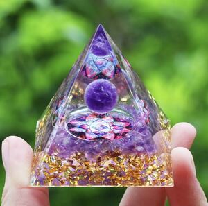 ピラミッド型装飾品 インテリア 置物 クリスタル 樹脂 ピラミッド ヒーリング 装飾品 小物 紫 2746