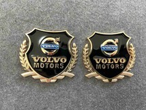 ★ボルボ VOLVO★ゴールド★ ステッカー エンブレム 2個セット カバー 車ロゴ 自動車 キズ隠し 両面テープ付_画像1