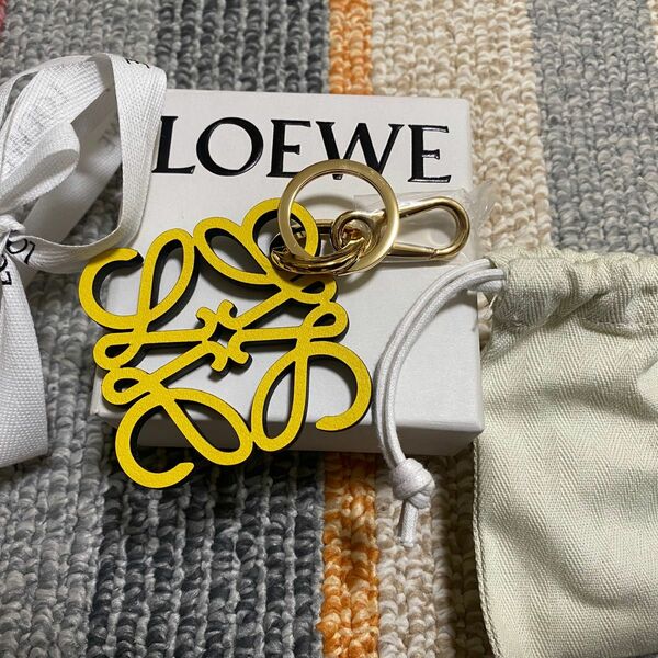 新品未使用　ロエベ　LOEWE キーホルダー　チャーム