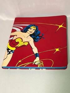  American Comics wonder u- man illustration entering memo pad Wonder woman