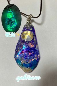 【No.65】ハンドメイド レジンアクセサリー 星空遊泳 シャチ 海 レジン ネックレス ペンダント 