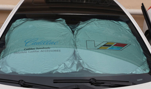 キャデラック Cadillac 遮光　日焼け防止　折りたたみフロント風防車のサンシェード 自動車 ロゴ付き 吸盤なし　軽量 カーサンシェード