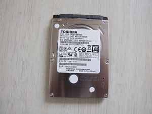 ☆TOSHIBA MQ01ABF050 7mm 2.5インチHDD 500GＢ（7594時間）☆4048