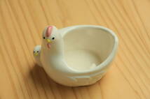 ニワトリ親子の陶製うつわ_画像3