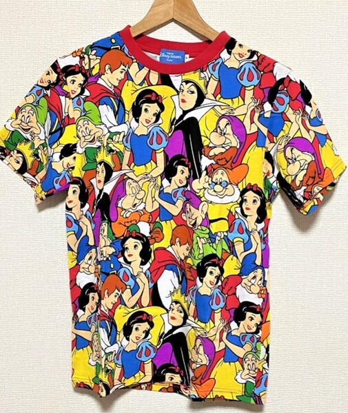 ディズニーリゾート 白雪姫 総柄Tシャツ 1回着用 美品 サイズS